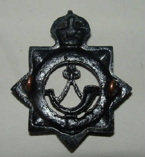 MADRASMAHRATTARIFLEOFFICERSCAPBADGE2JPG.JPG