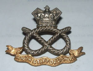 SOUTHSTAFFORDSHIREPRE1901CAPBADGE1JPG.JPG