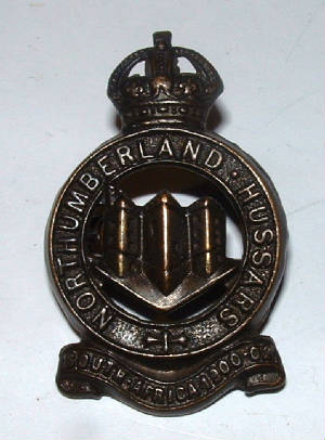 aNORTHUMBERLANDHUSSARSOFFICERSCAPBADGE1JPG.JPG