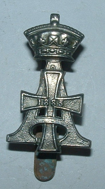 a19thHUSSARSCAPBADGE1JPG.JPG